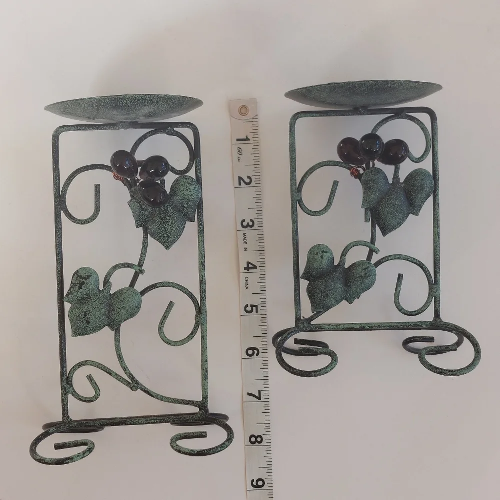 ✨️LiteTyme 2 piece grape candleholder set